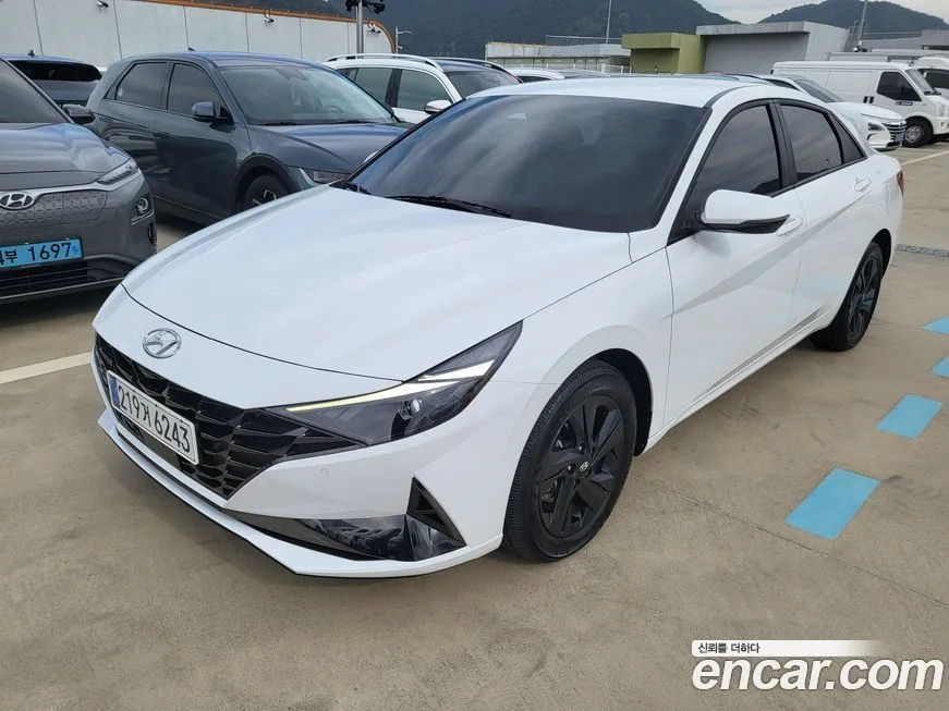 Hyundai AVANTE — фото 2