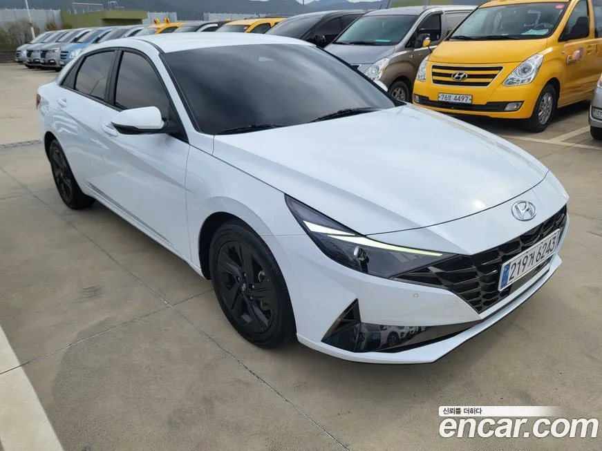 Hyundai AVANTE — фото 3