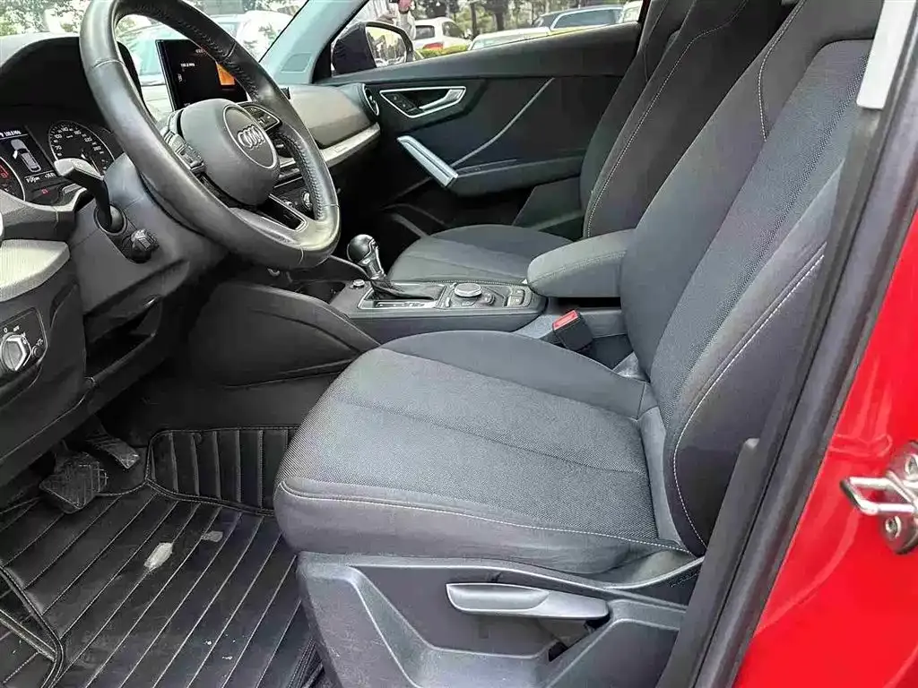 Audi Q2L 2021 из CN, фото 5