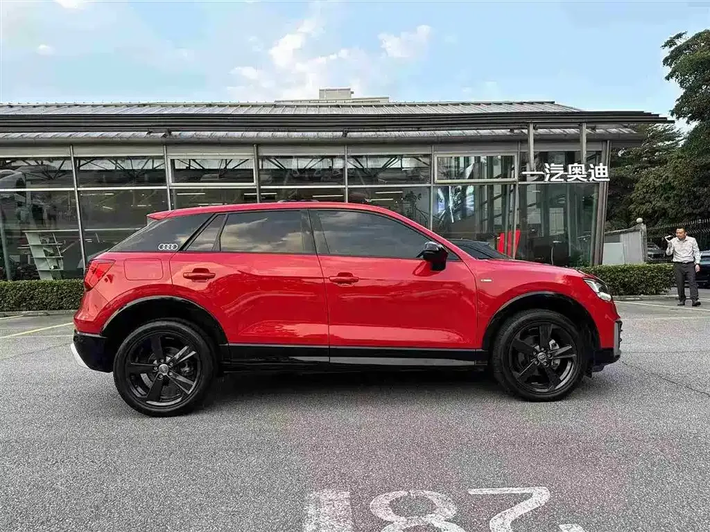Audi Q2L 2021 из CN, фото 8