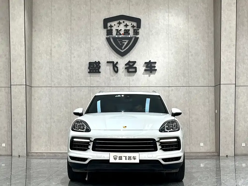 Porsche Cayenne — фото 2
