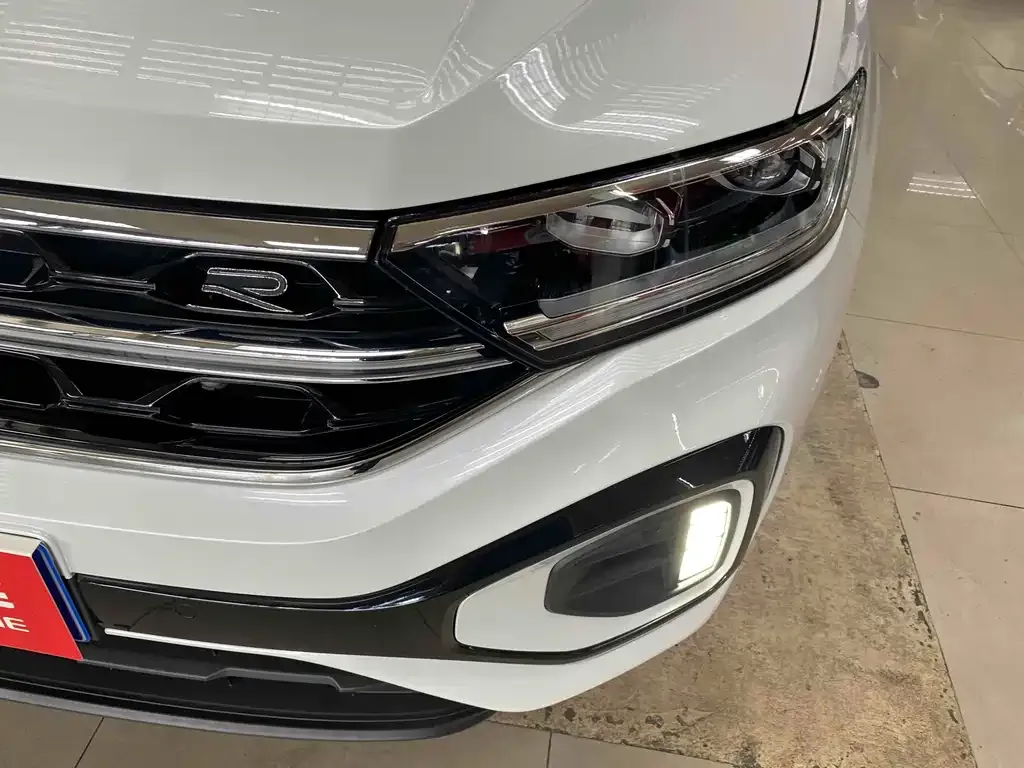 Volkswagen T-Roc 2023 из CN, фото 3