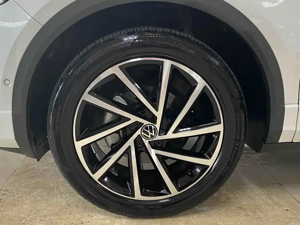 Volkswagen T-Roc 2023 из CN, фото 4