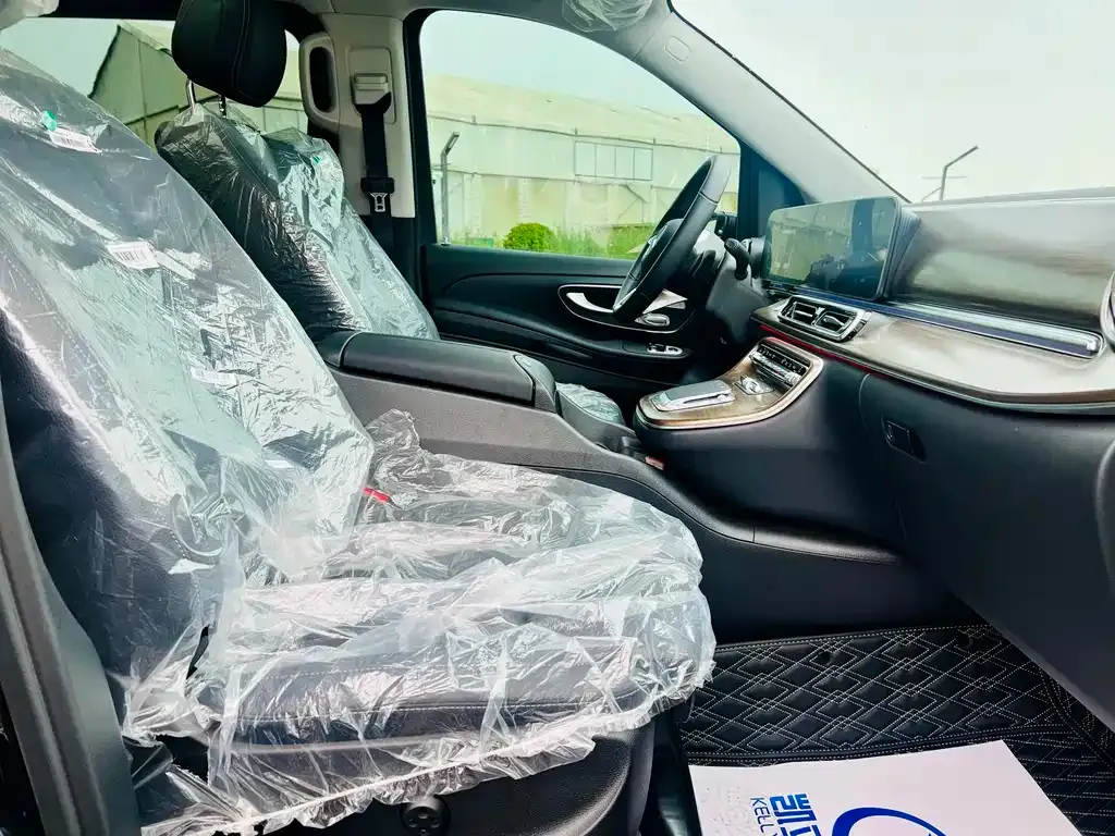 Mercedes-Benz V-Class 2024 из CN, фото 9