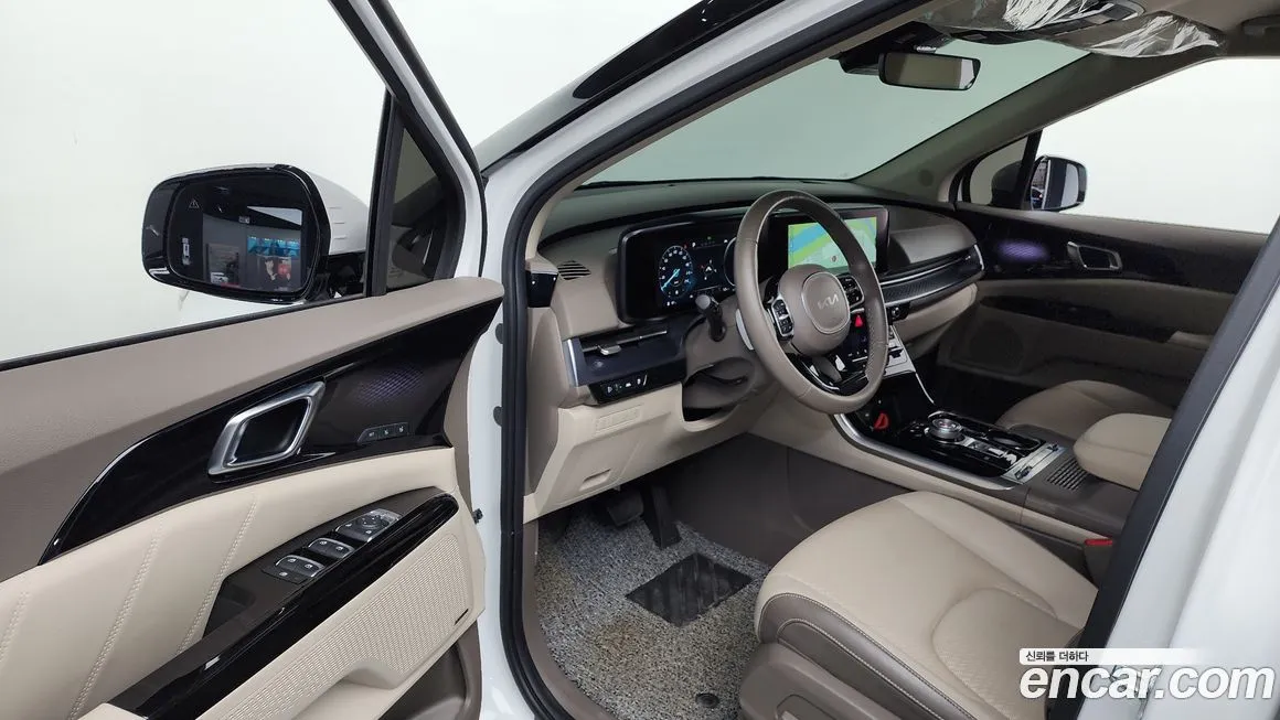 Kia Carnival — фото 10