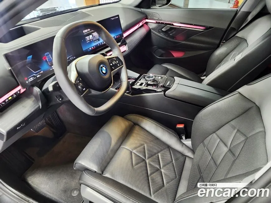 BMW 5-Series 2025 из KR, фото 10