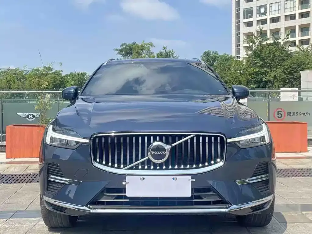 Volvo XC60 2023 из CN, фото 3