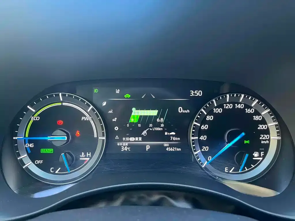 Toyota Crown Kluger 2023 из CN, фото 7