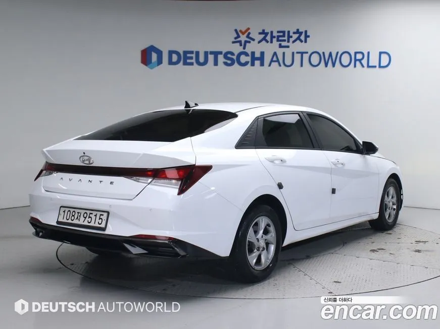 Hyundai AVANTE — фото 2