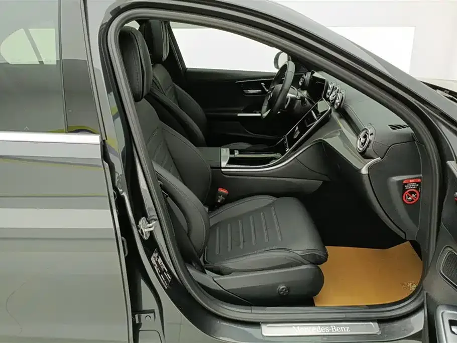 Mercedes-Benz C-Class 2024 из CN, фото 8
