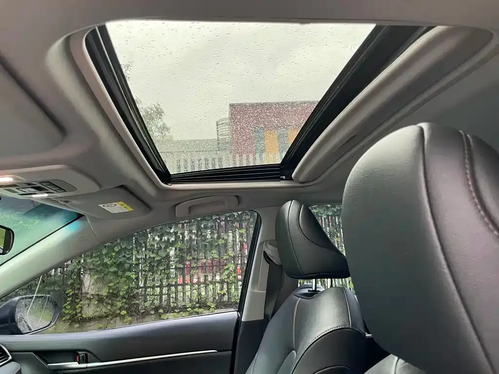 Toyota Camry 2024 из CN, фото 6
