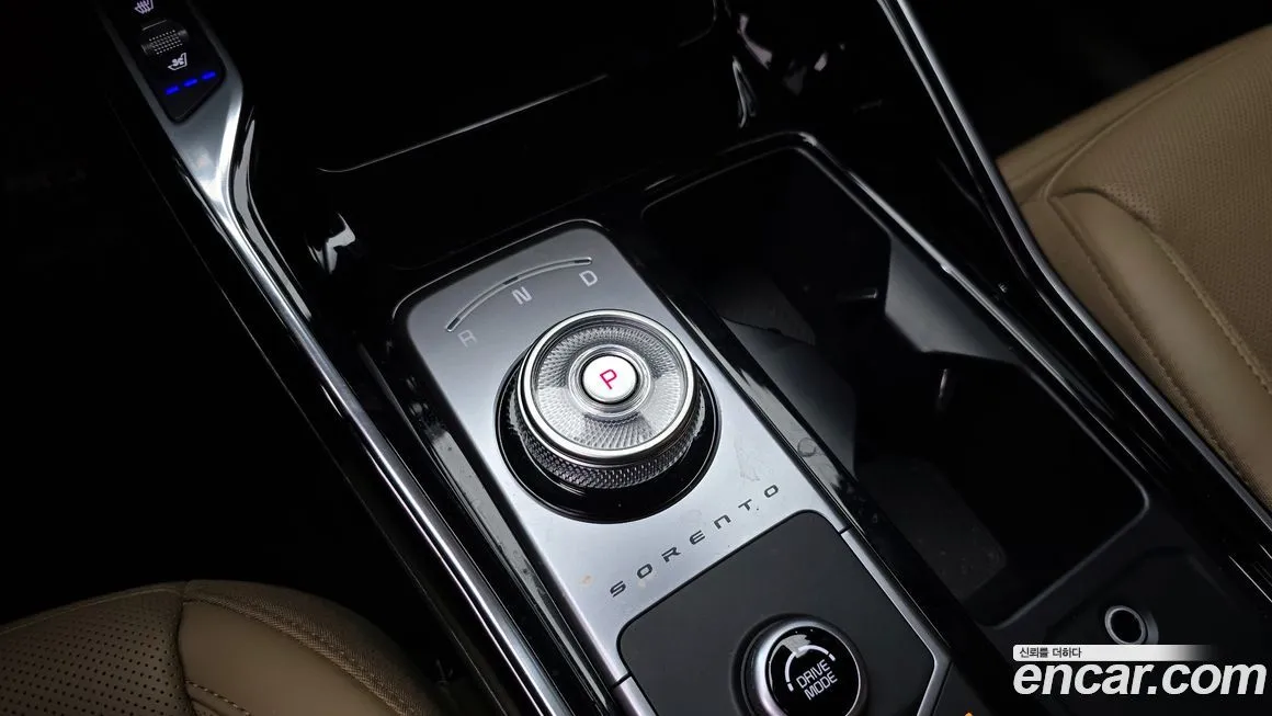 Kia Sorento — фото 9