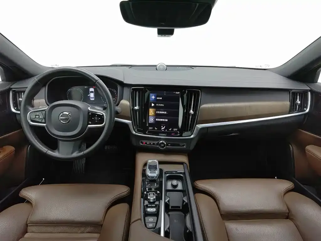 Volvo S90 — фото 5
