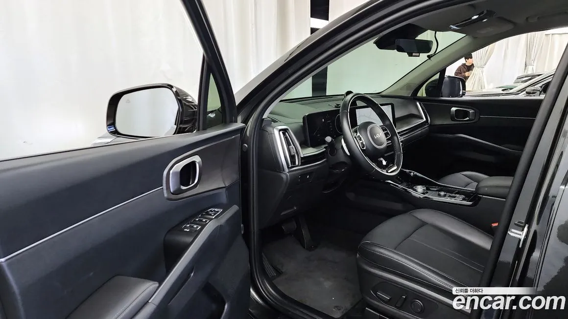 Kia Sorento — фото 10
