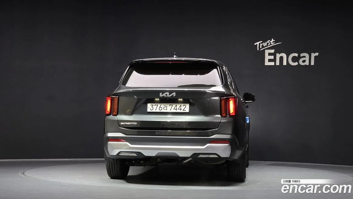 Kia Sorento — фото 4