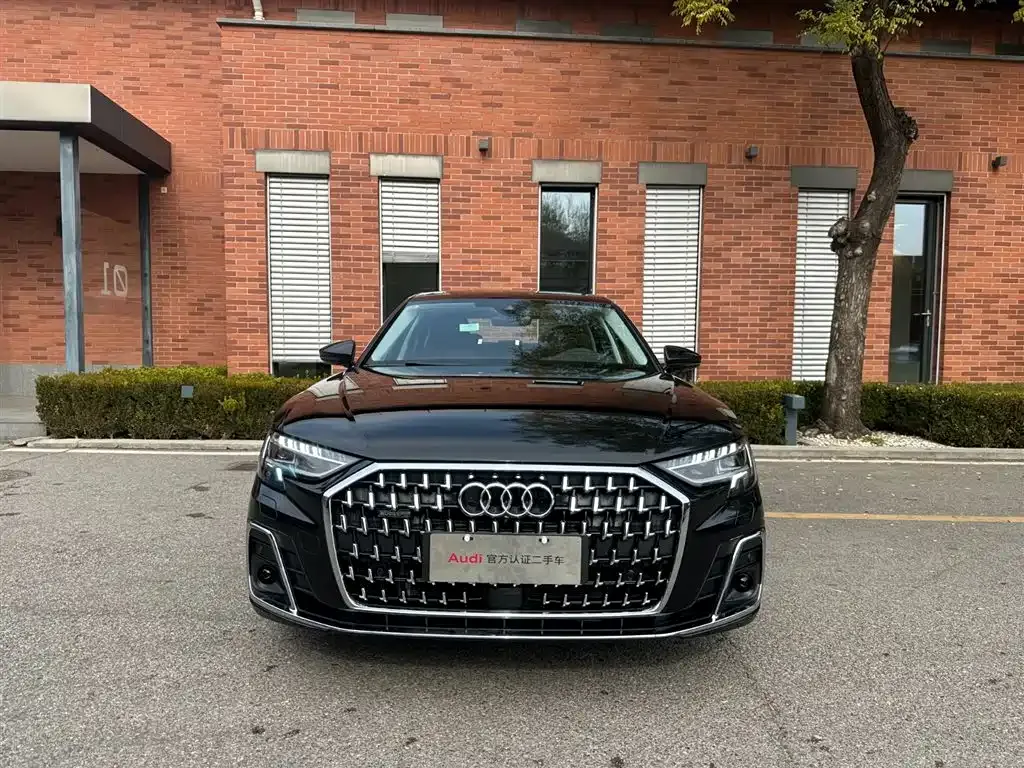 Audi A8 2025 из CN, фото 2