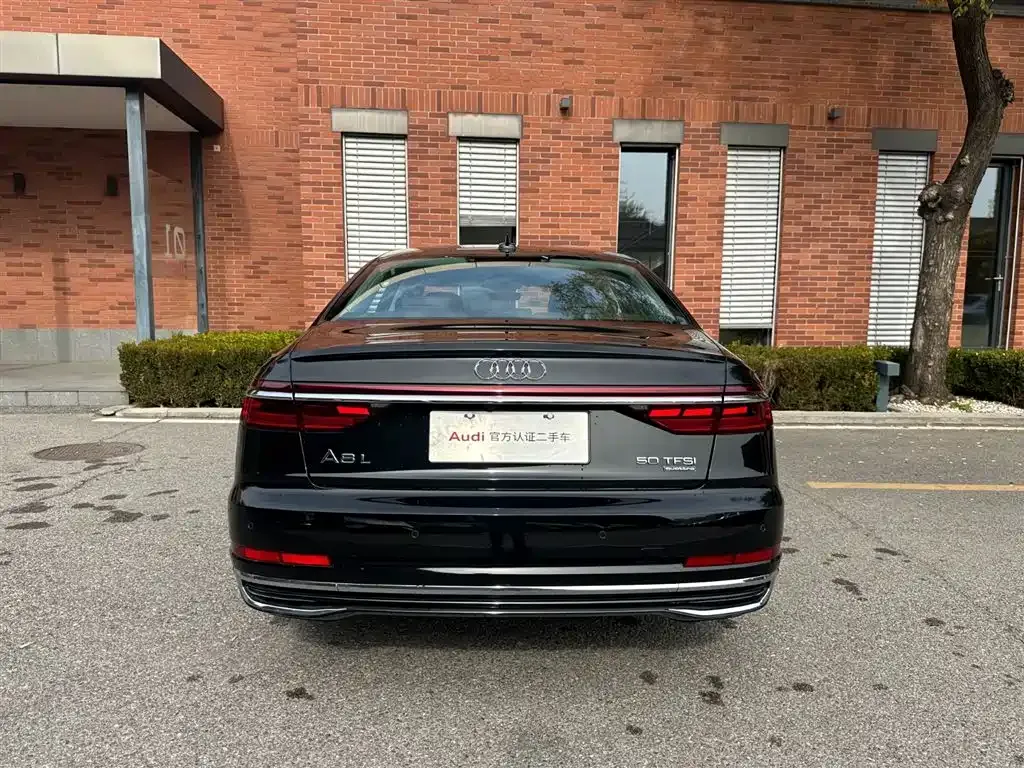 Audi A8 2025 из CN, фото 5