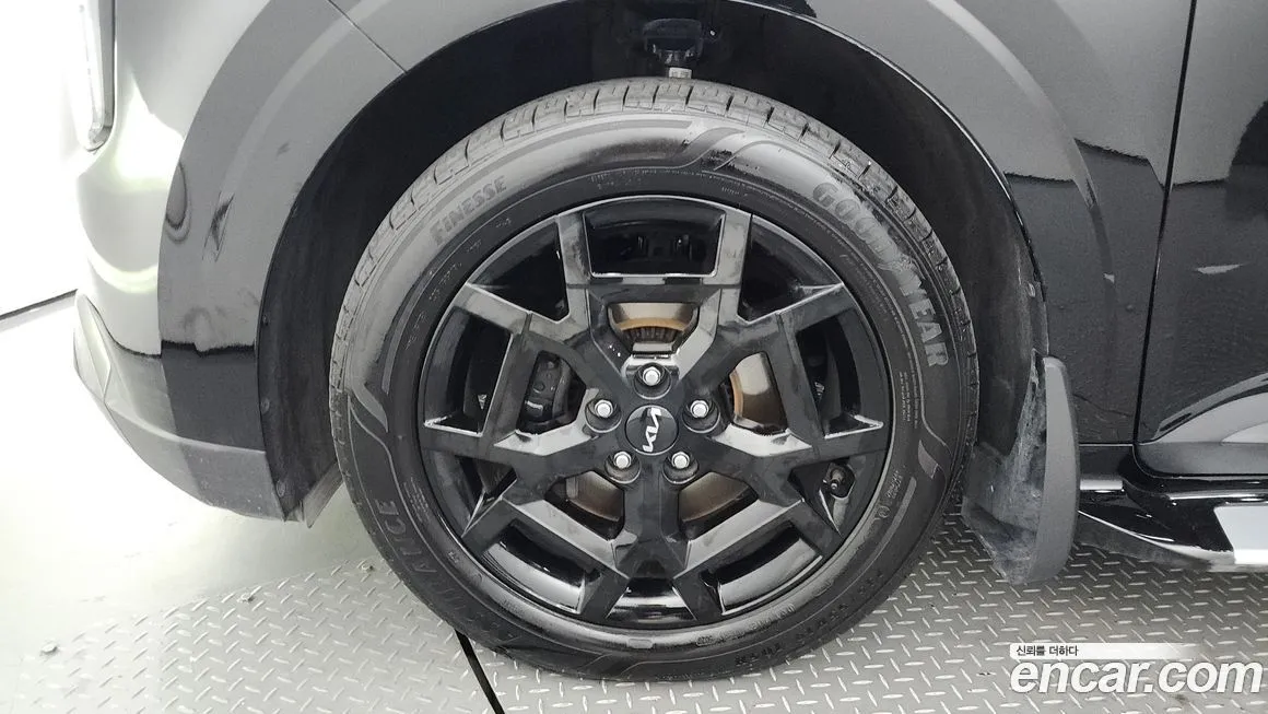 Kia Carnival — фото 5
