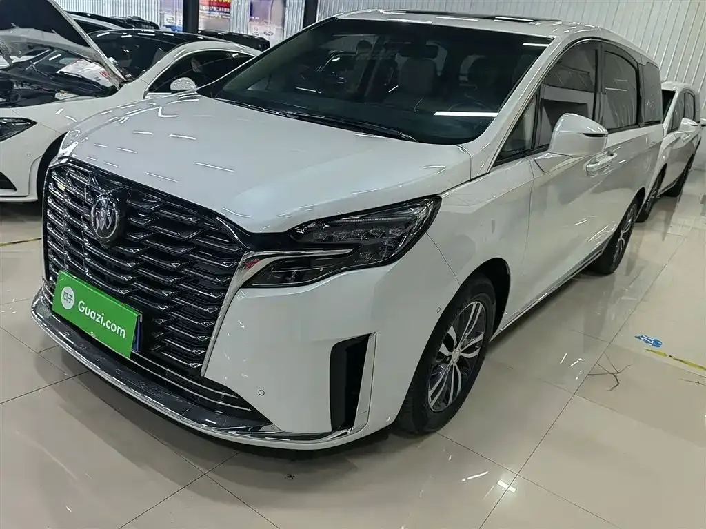 Buick GL8 2023 из CN, фото 2