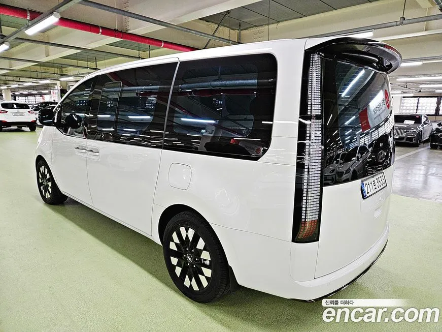 Hyundai Staria — фото 4