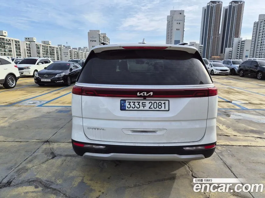 Kia Carnival — фото 4