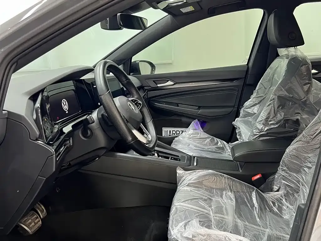 Volkswagen Golf 2021 из CN, фото 7
