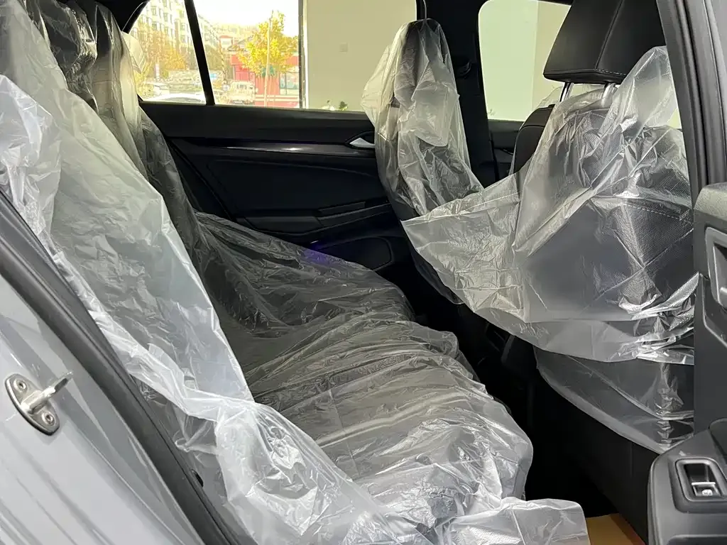 Volkswagen Golf 2021 из CN, фото 8