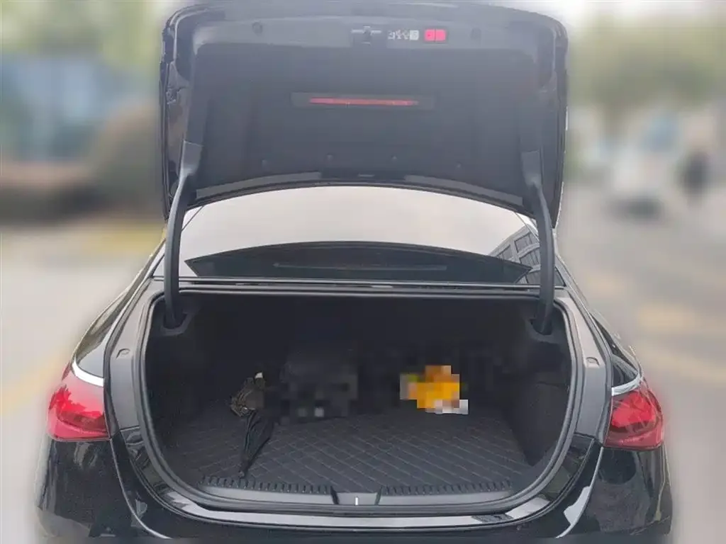 Mercedes-Benz E-Class 2024 из CN, фото 10