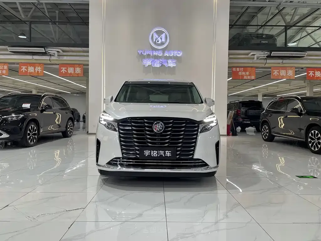 Buick GL8 2024 из CN, фото 3