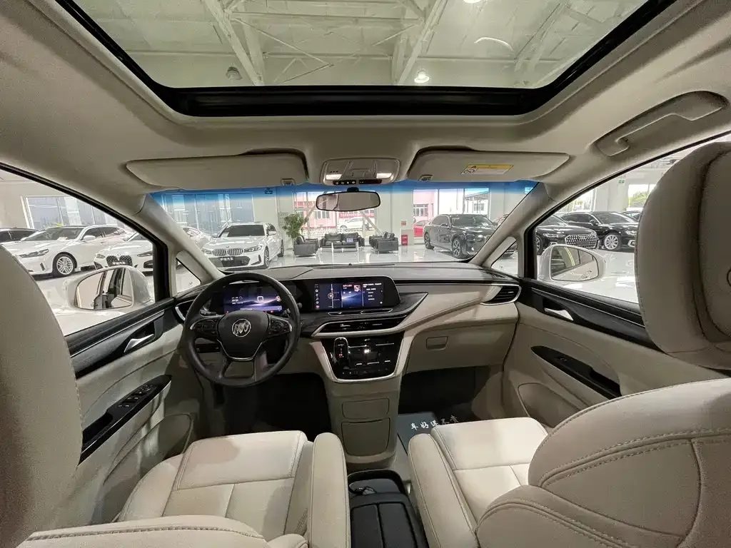 Buick GL8 2024 из CN, фото 9