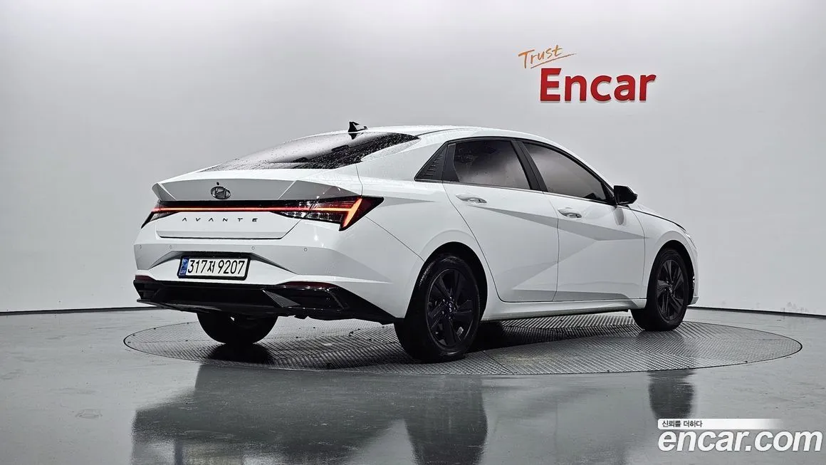 Hyundai AVANTE — фото 2