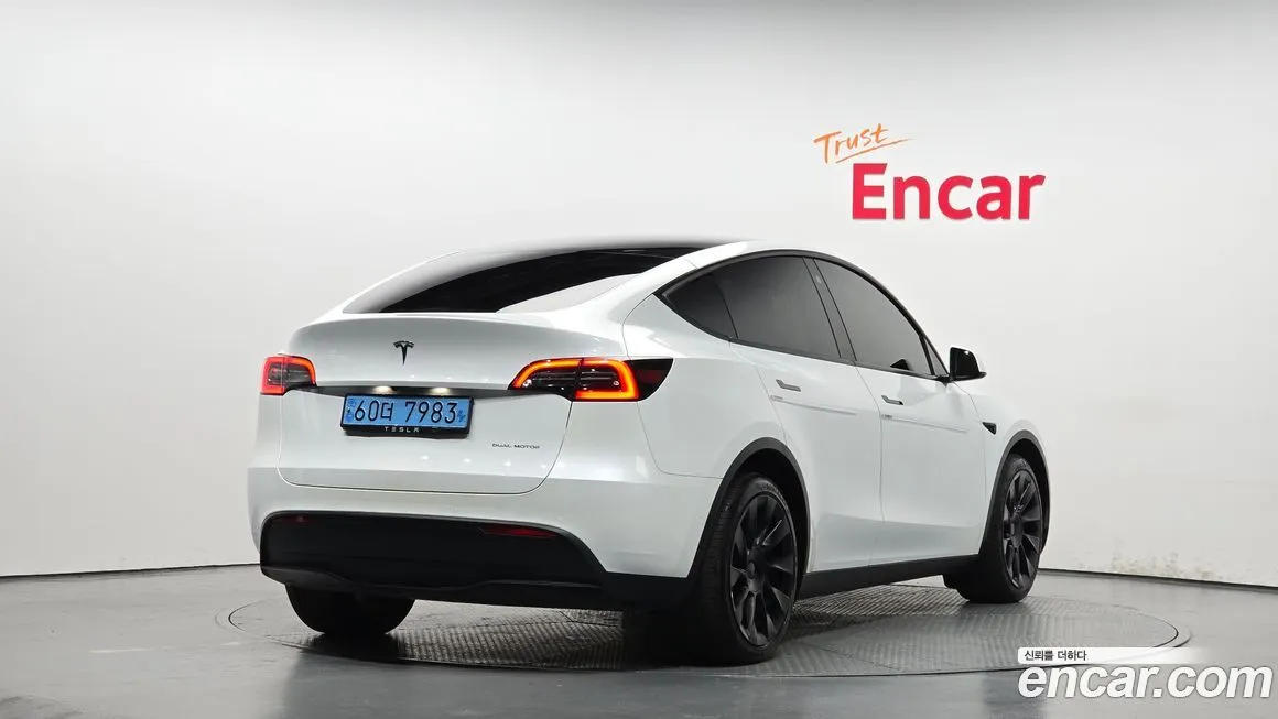 Tesla Model Y 2022 из KR, фото 2