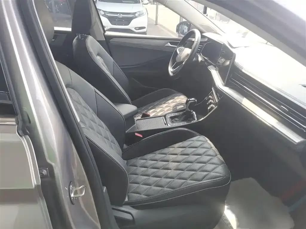 Volkswagen Sagitar 2023 из CN, фото 3