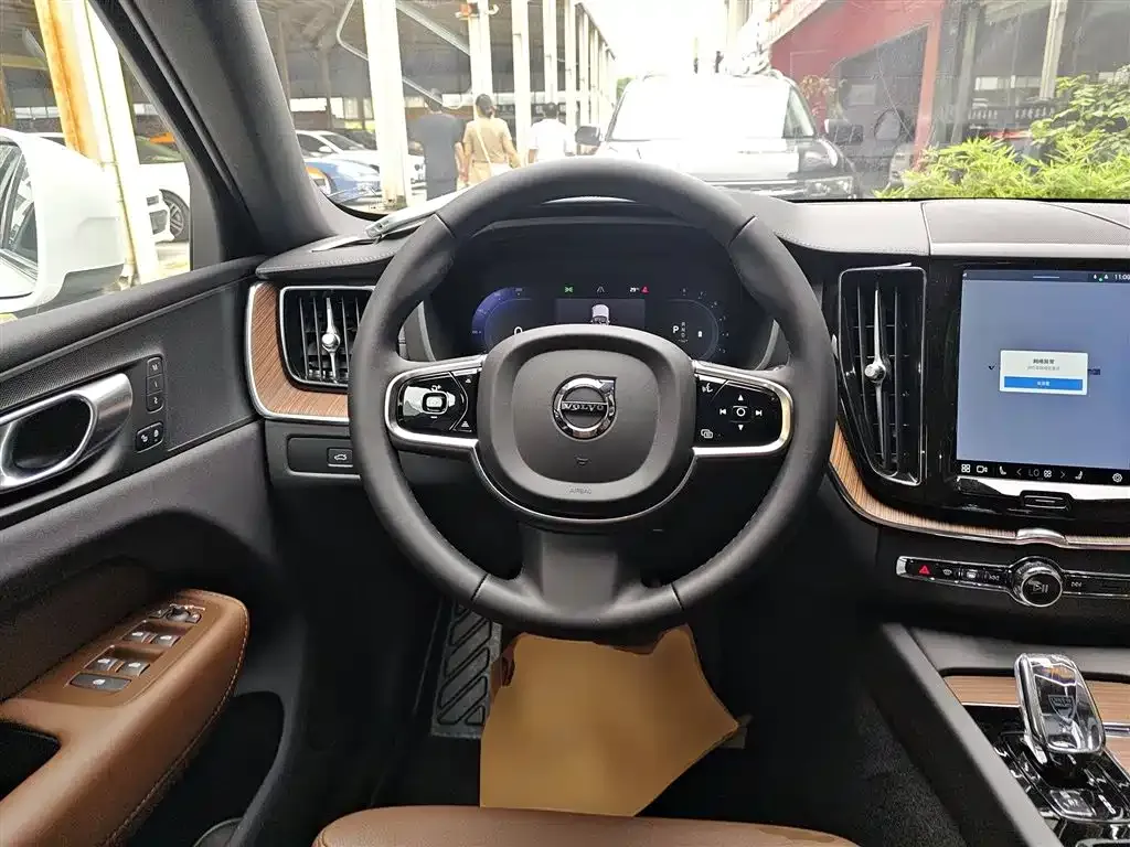 [object Object] XC60 2025 из CN, фото 3