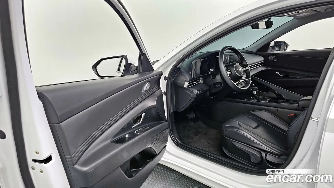 Hyundai AVANTE 2023 из KR, фото 10
