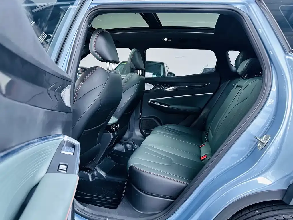 Geely Boyue 2024 из CN, фото 10