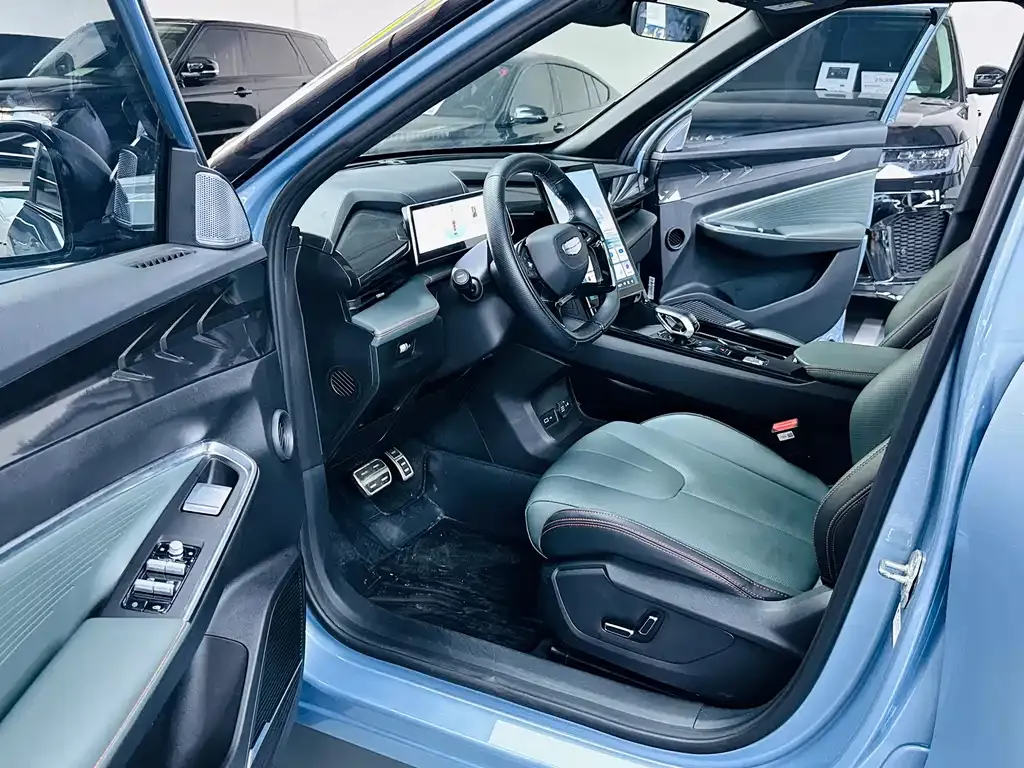 Geely Boyue 2024 из CN, фото 4