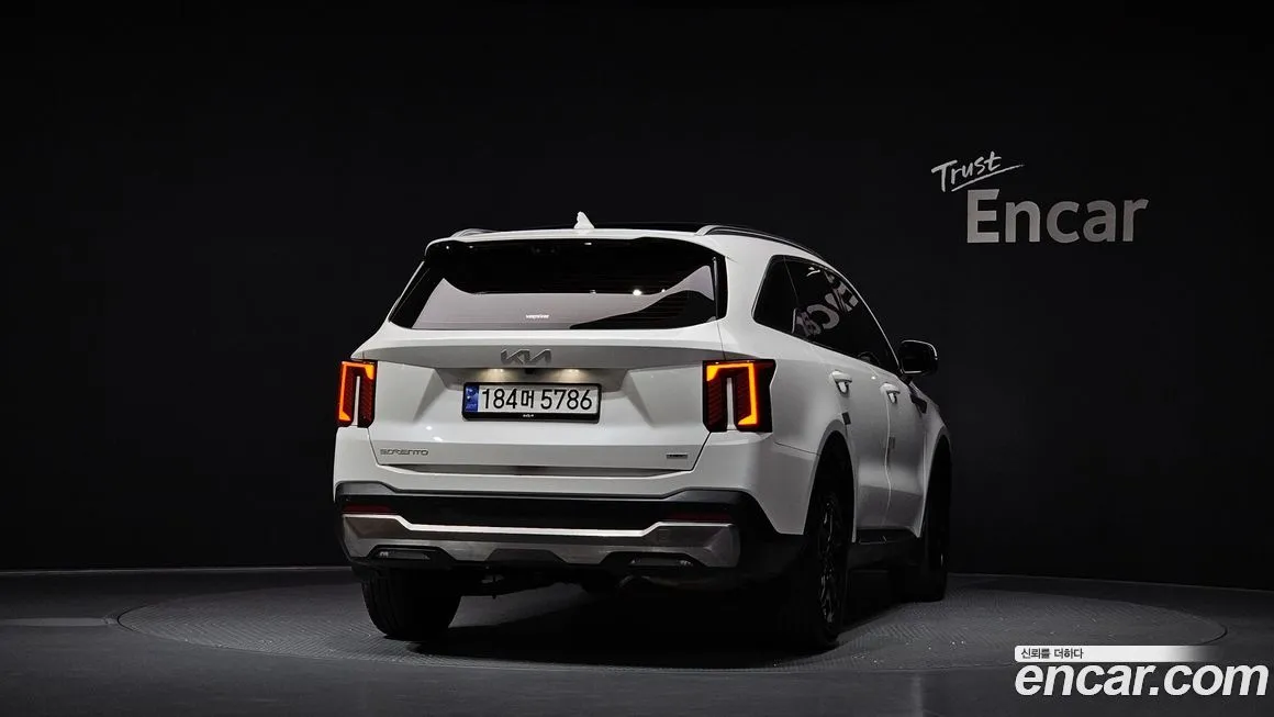 Kia Sorento — фото 4