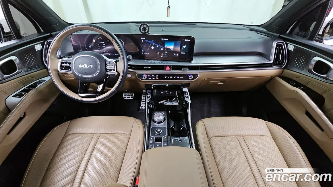 Kia Sorento — фото 7