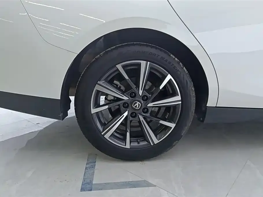 Changan Eado 2024 из CN, фото 6