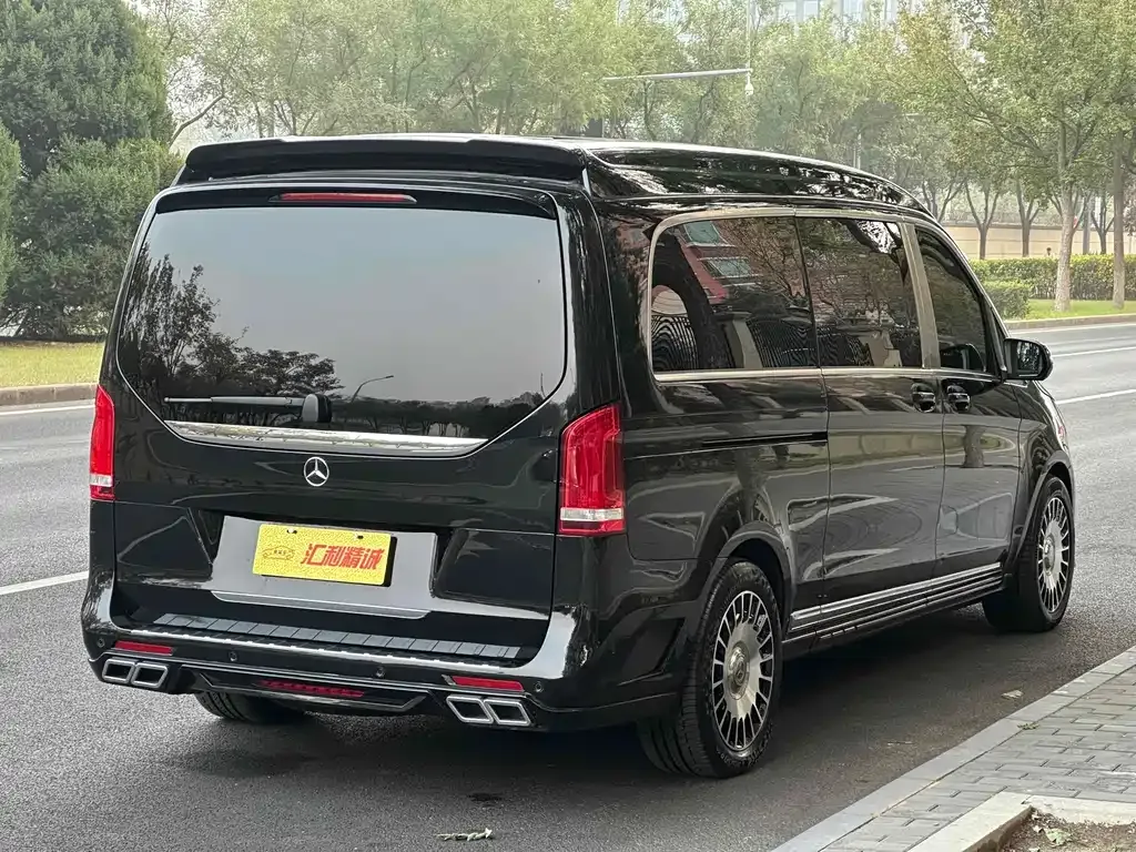 Mercedes-Benz V-Class 2023 из CN, фото 4