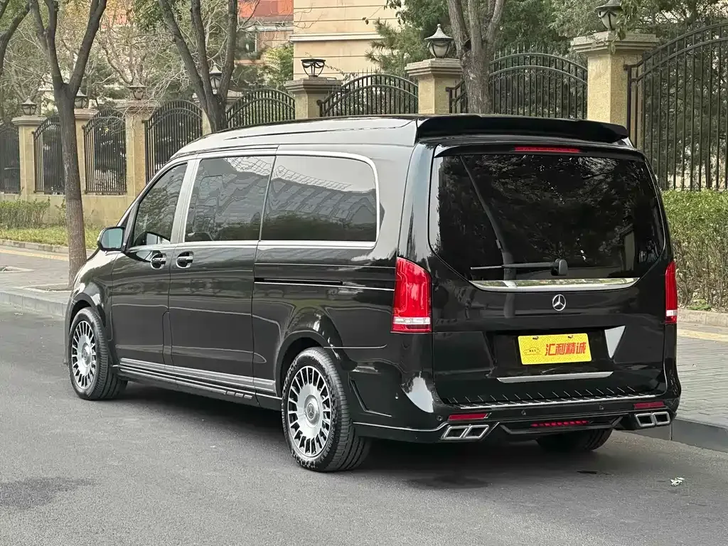 Mercedes-Benz V-Class 2023 из CN, фото 5