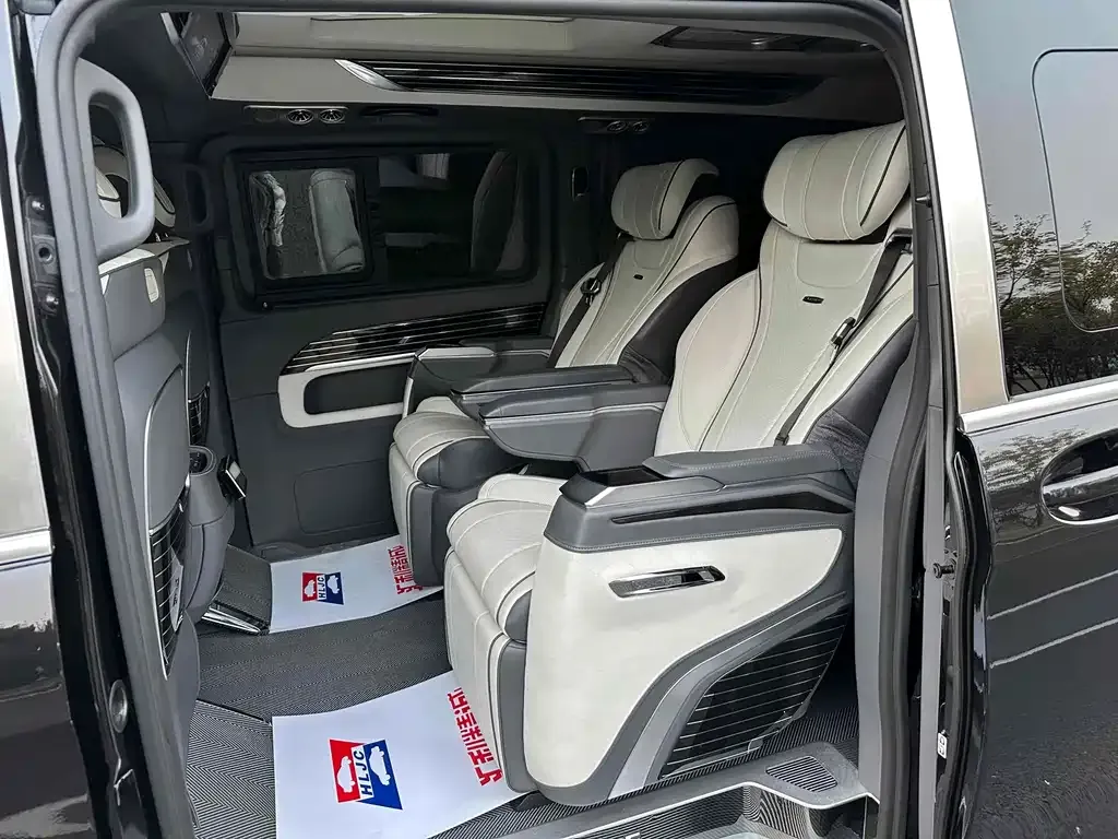 Mercedes-Benz V-Class 2023 из CN, фото 9