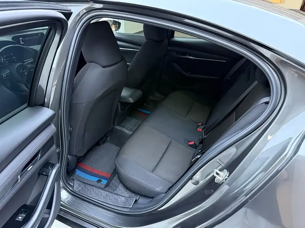 Mazda 3 Axela 2021 из CN, фото 9