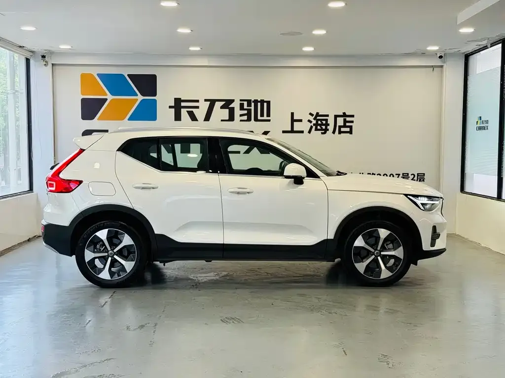 Volvo XC40 2024 из CN, фото 4