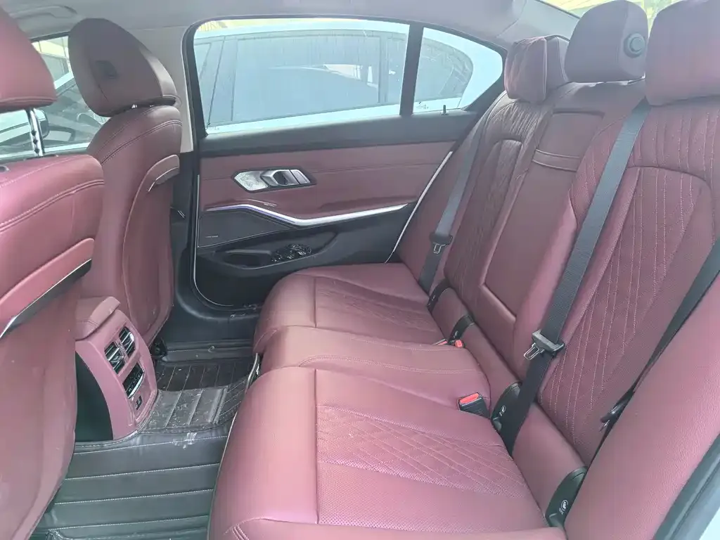 BMW 3 Series 2023 из CN, фото 8
