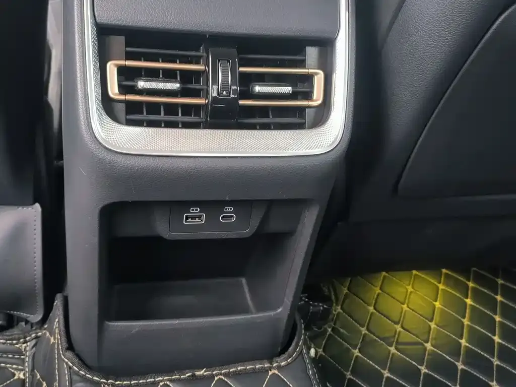 Hongqi H5 2023 из CN, фото 10