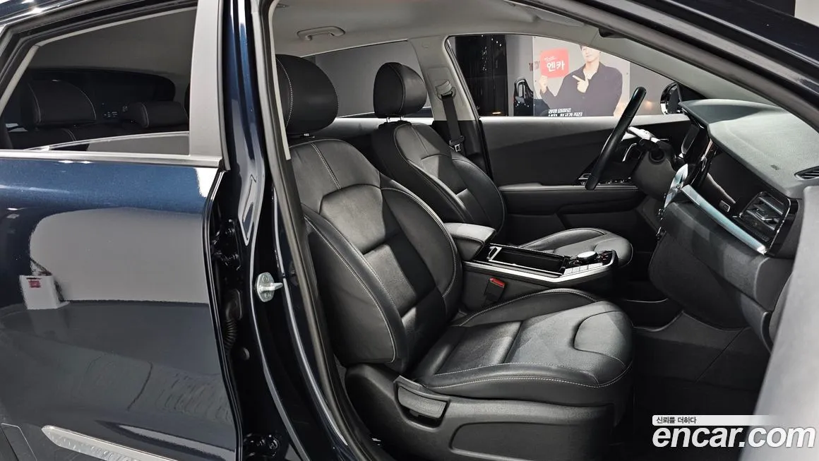 Kia Niro — фото 10