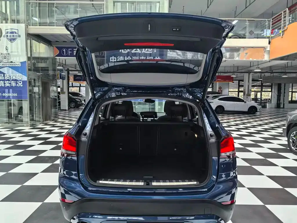 BMW X1 2021 из CN, фото 10