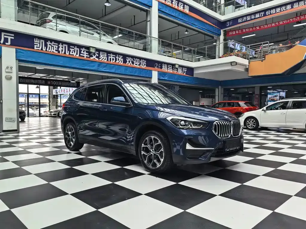 BMW X1 2021 из CN, фото 3
